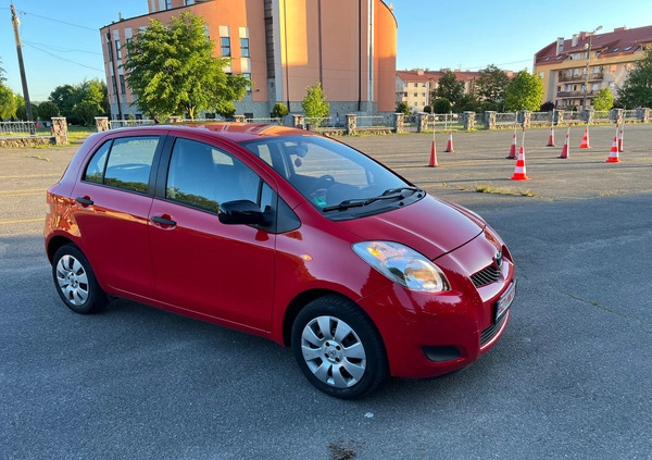 Toyota Yaris cena 21500 przebieg: 132580, rok produkcji 2010 z Tarnów małe 631
